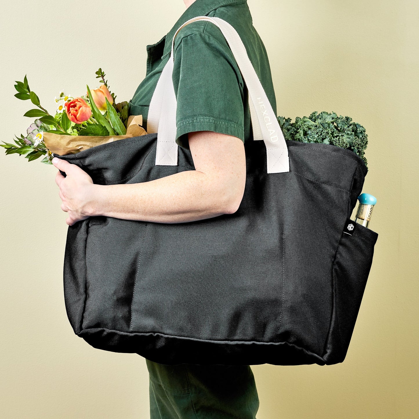 The Everything Everywhere Bag (Onyx)