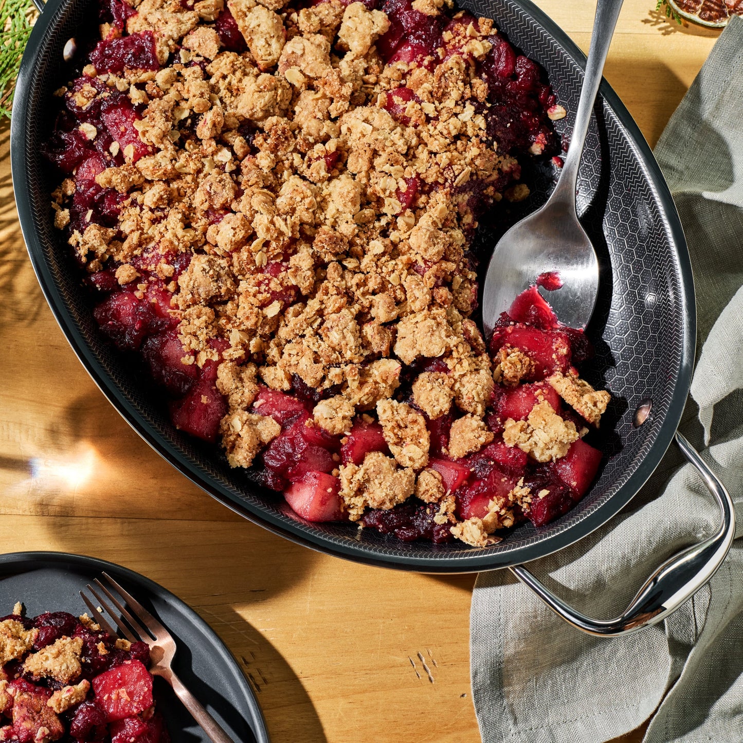 Hybrid Oval Roasting Pan, 9” x 12.5”